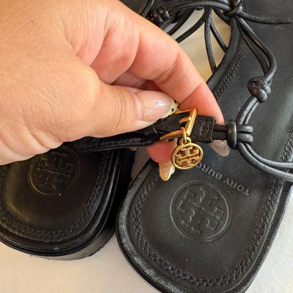 Tory Burch Barely There Knotted Sandals Gold Logo Charm Size 9